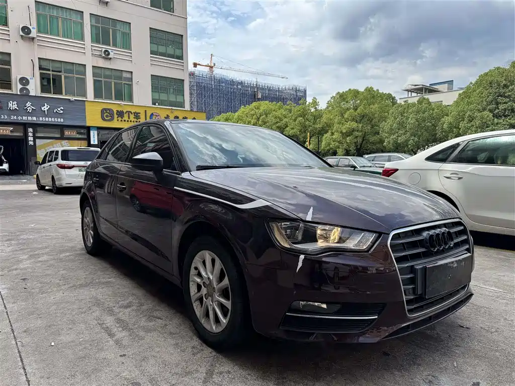 Audi A3 2014 Sportback 35 TFSI Automatic Fashion фото 3
