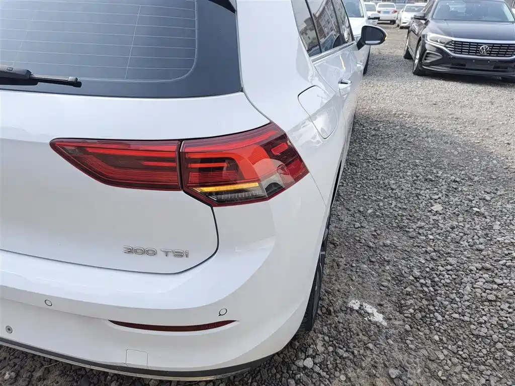 Volkswagen Golf 2021 200TSI DSG Pro фото 7