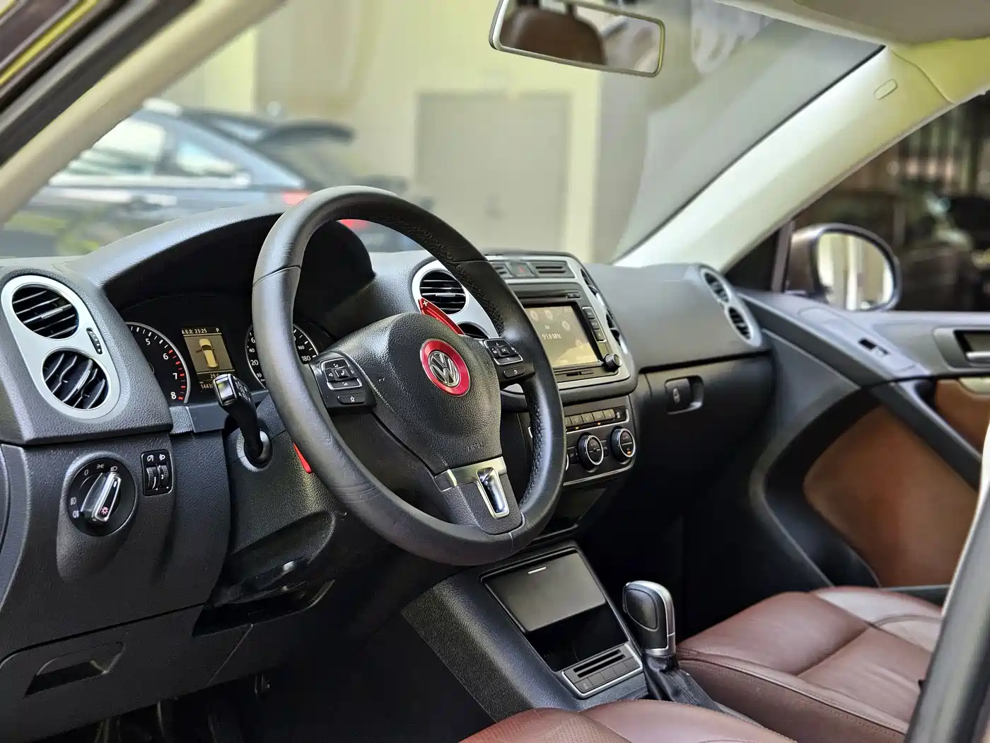 Volkswagen Tiguan 2013 1.8TSI Auto 4WD Luxury фото 11