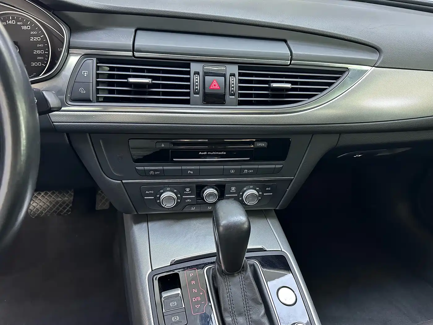 Audi A6L 2016 TFSI Technology фото 12