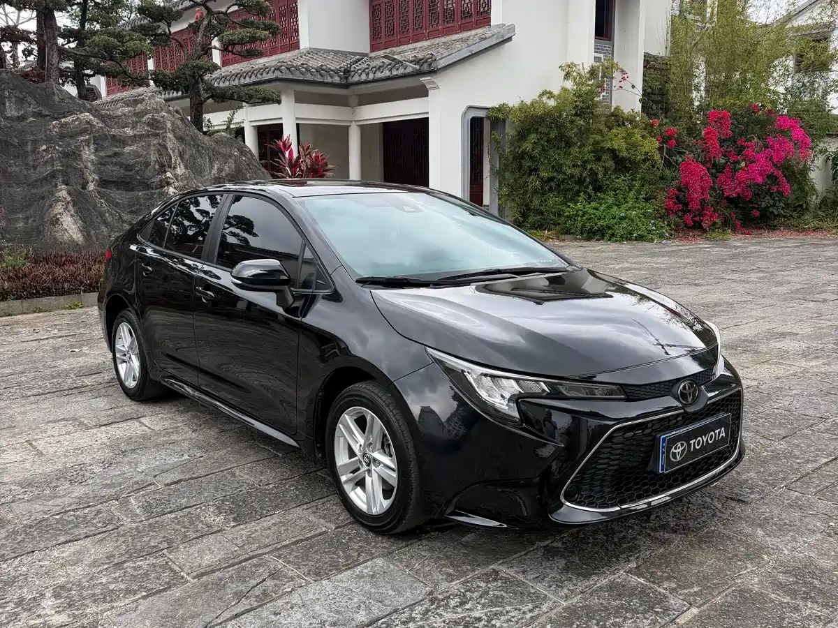 Toyota Levin 2021 185T CVT Luxury Edition фото 3