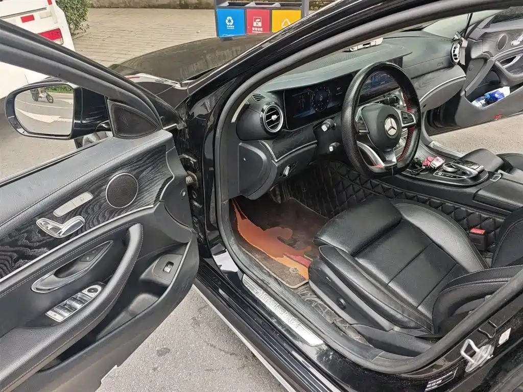 Mercedes-Benz E-Class 2018 E 200 L Sport фото 13
