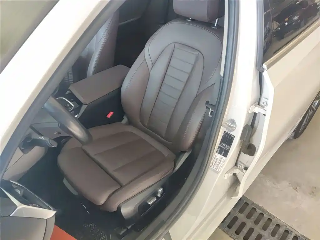 BMW 3 Series 2021 320Li M Sport Package фото 12