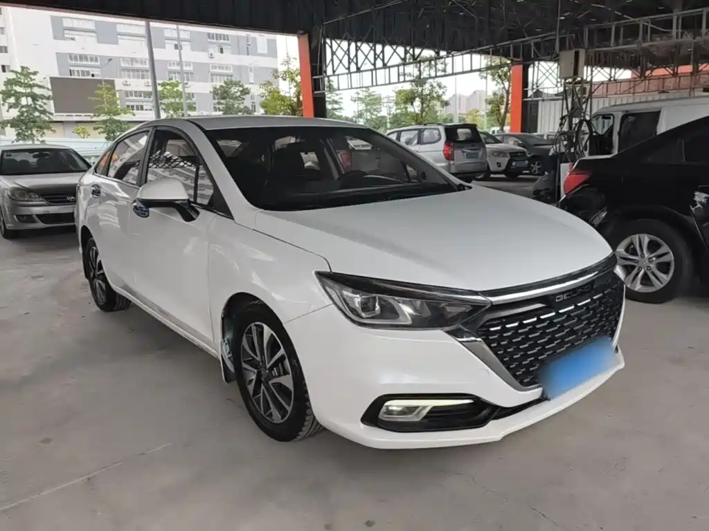 Фото 4 - BAIC Senova D50
