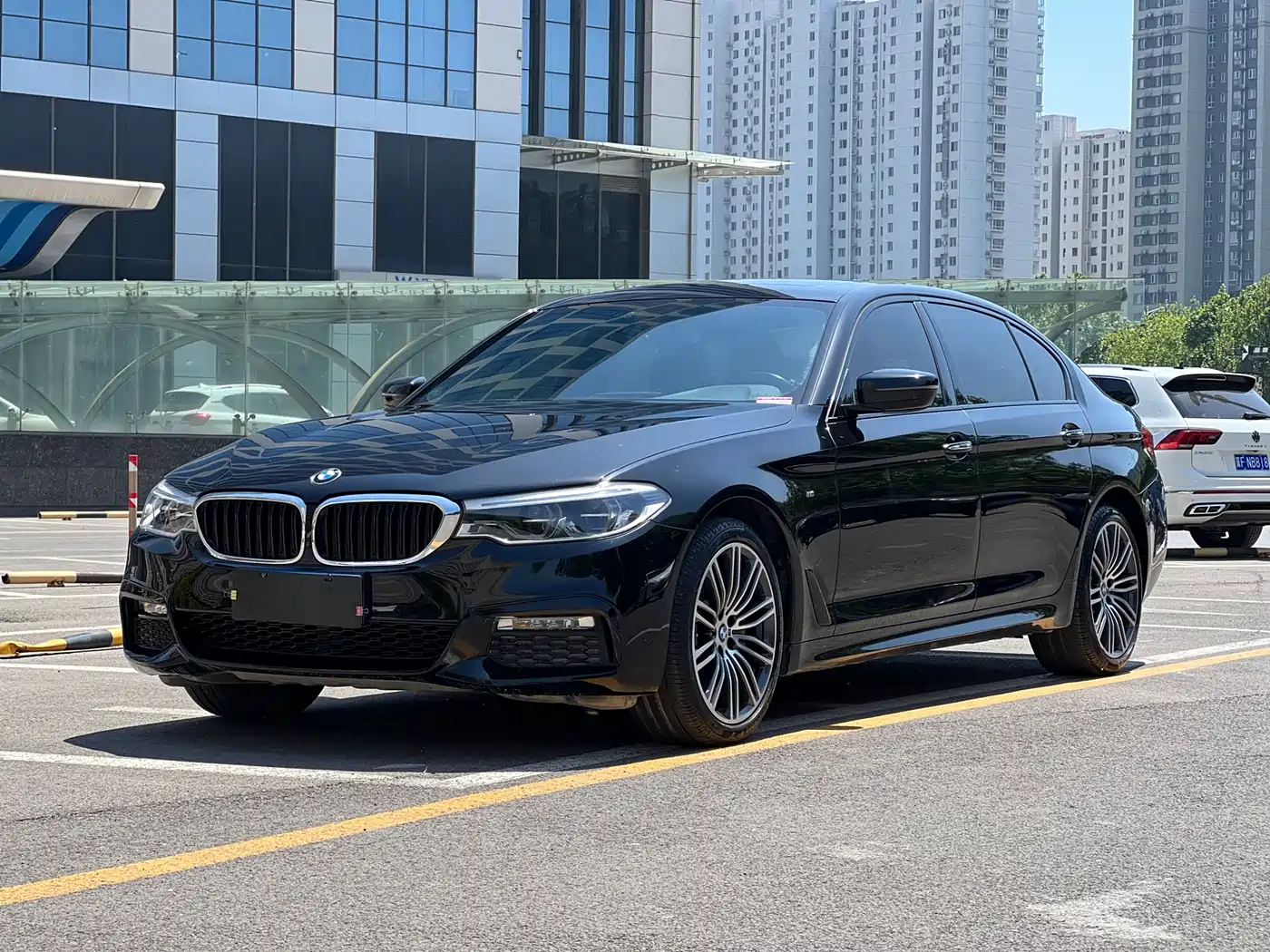 BMW 5 Series 2018 Facelift 530Li Leading M Sport Package