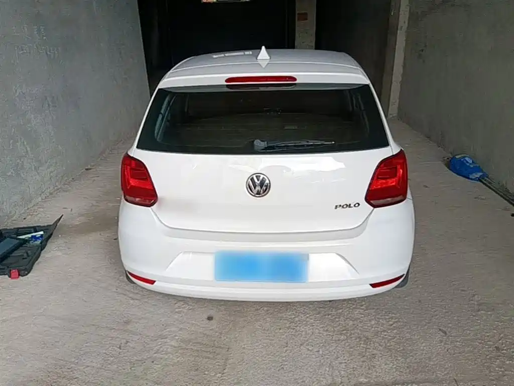 Volkswagen Polo 2016 1.4L Manual Trend фото 6