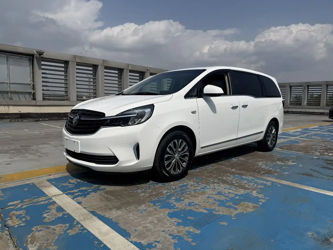 Buick GL8 2021 Land Business Class 652T Luxury фото 2