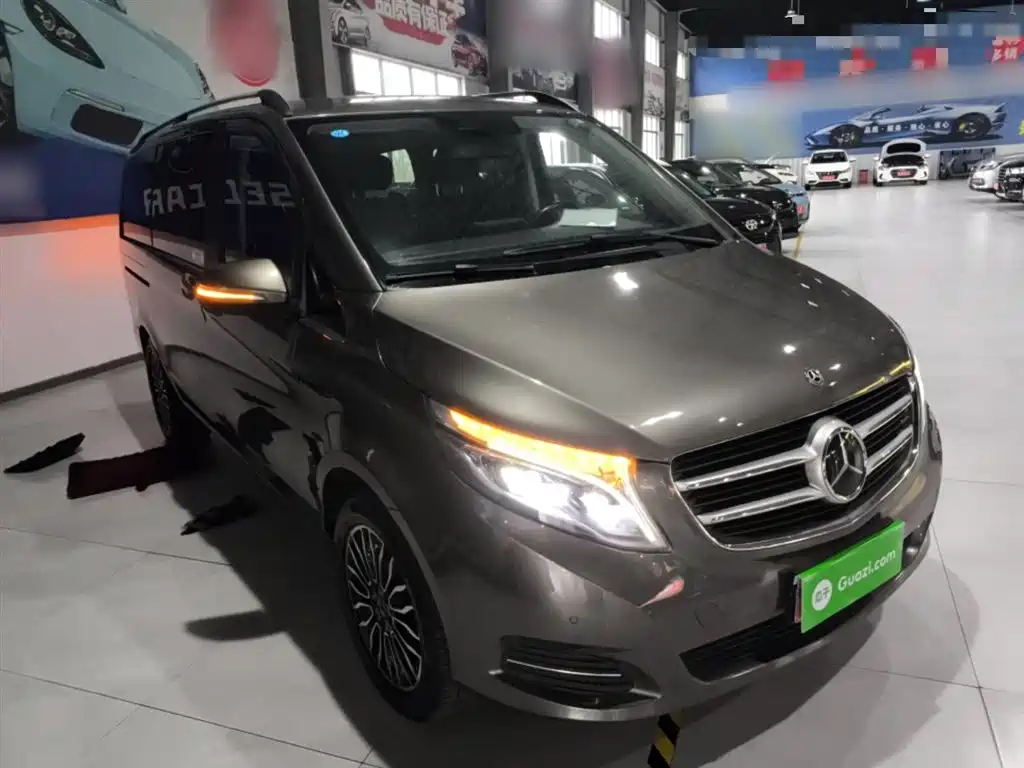 Mercedes-Benz V-Class 2017 Model V 260 Pilot Edition фото 22