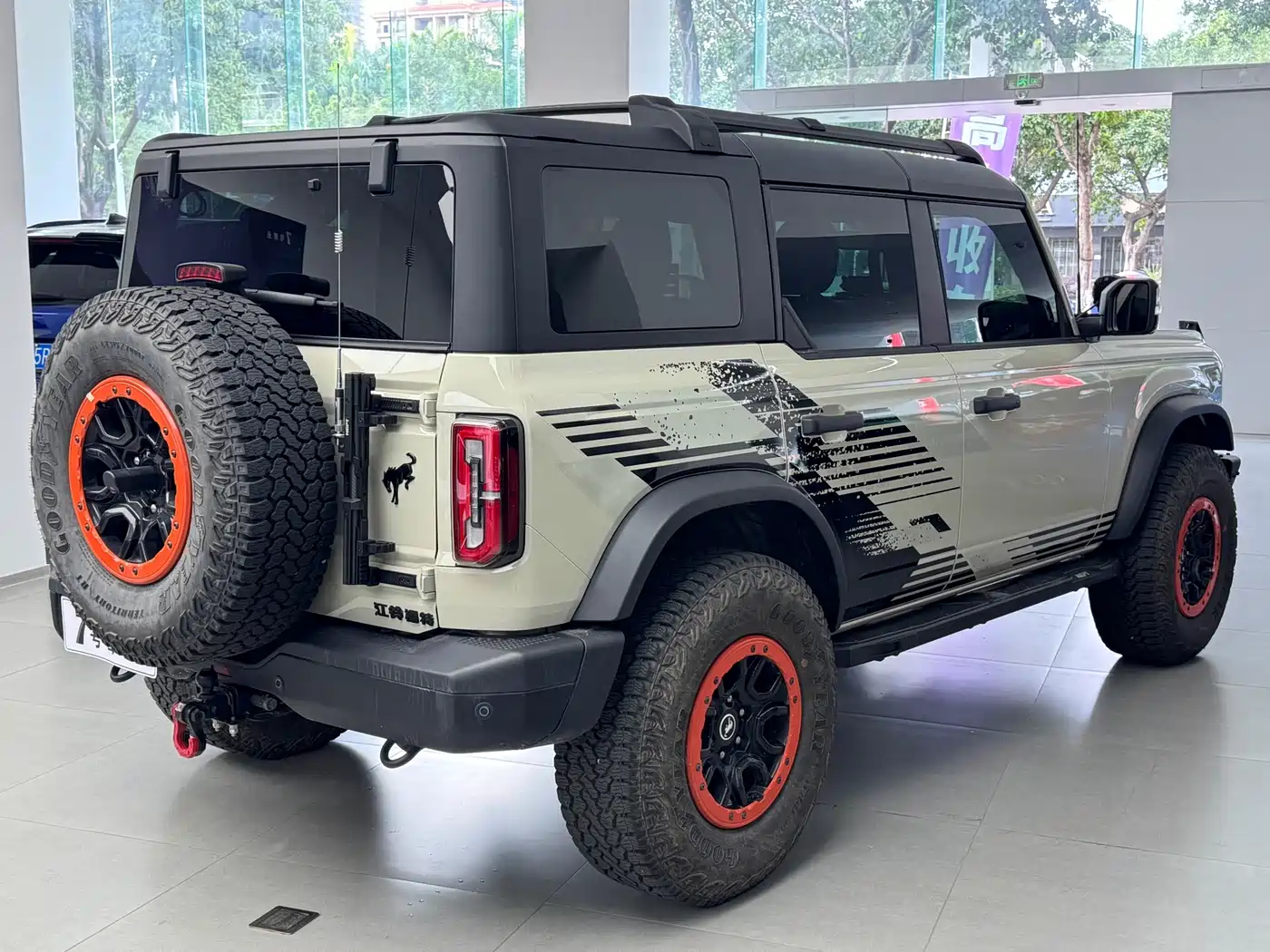 Ford Bronco 2025 2025 2.3T Mega Dune Limited Custom Edition