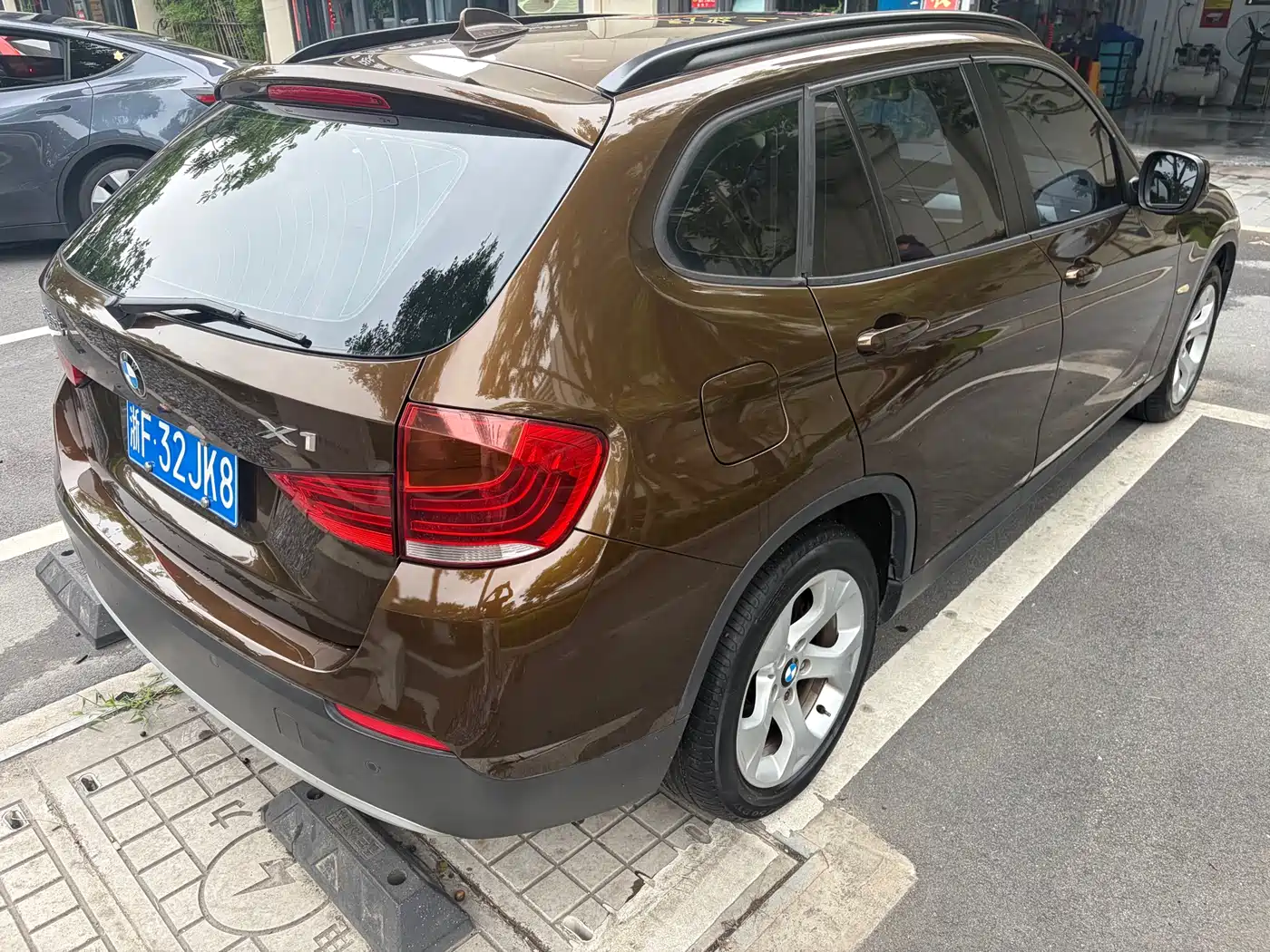 BMW X1 2012 xDrive20i Luxury фото 10