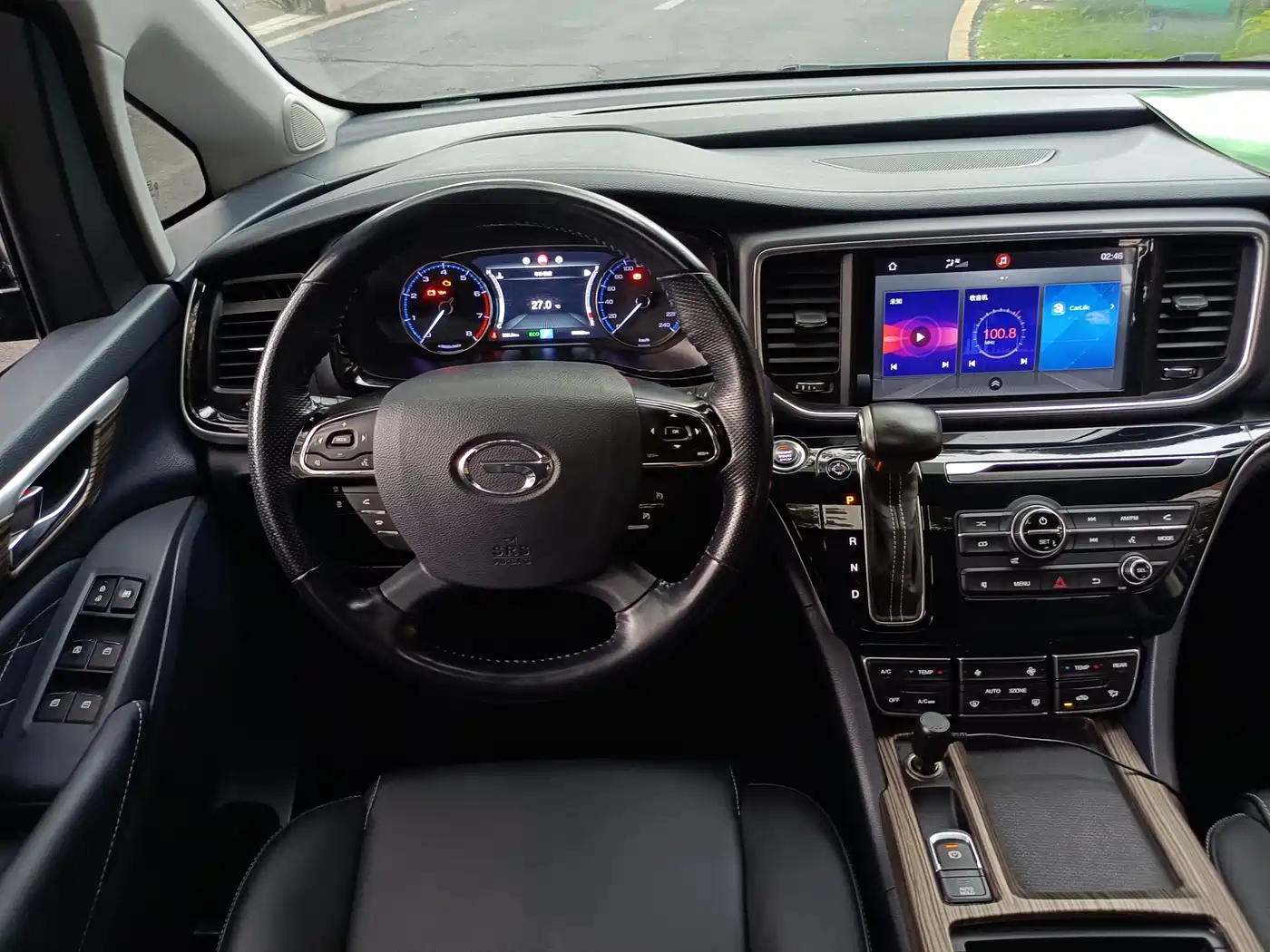 GAC Trumpchi Trumpchi M8 2018 320T Exclusive Edition фото 15