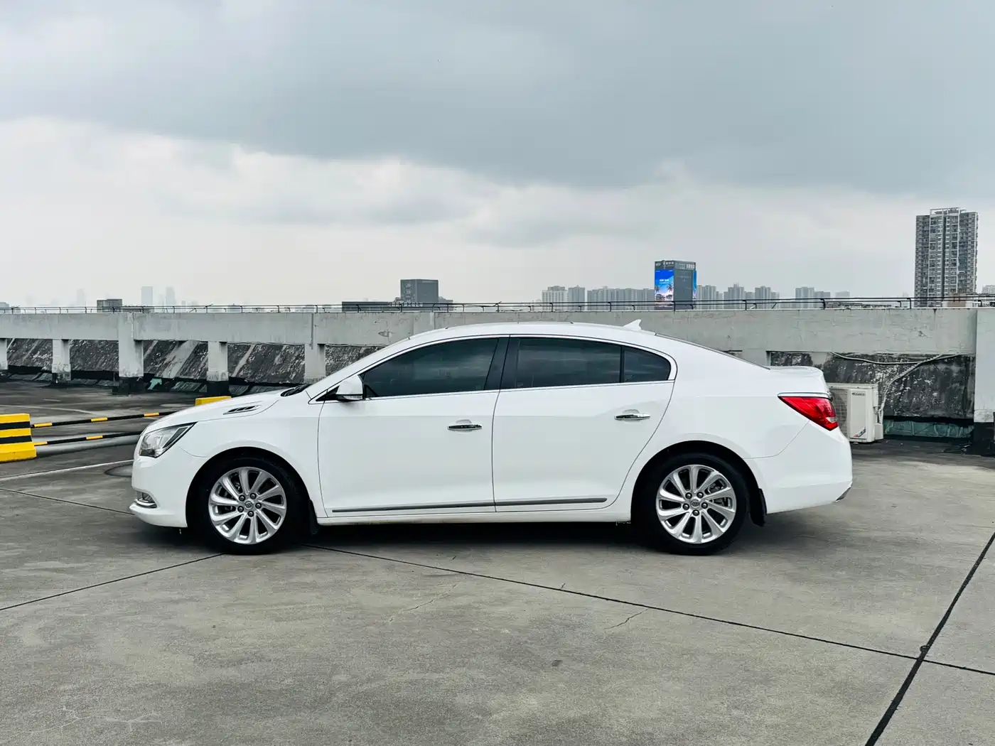 Buick LaCrosse 2013 2.0T SIDI Intelligent Flagship фото 3