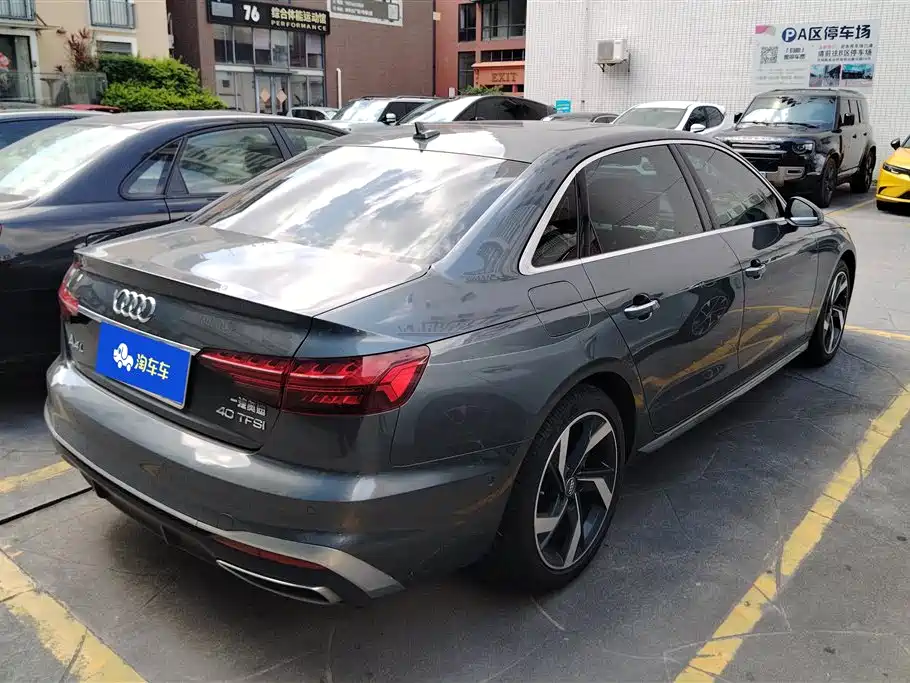 Audi A4L 2021 40 TFSI Premium Life Edition фото 3