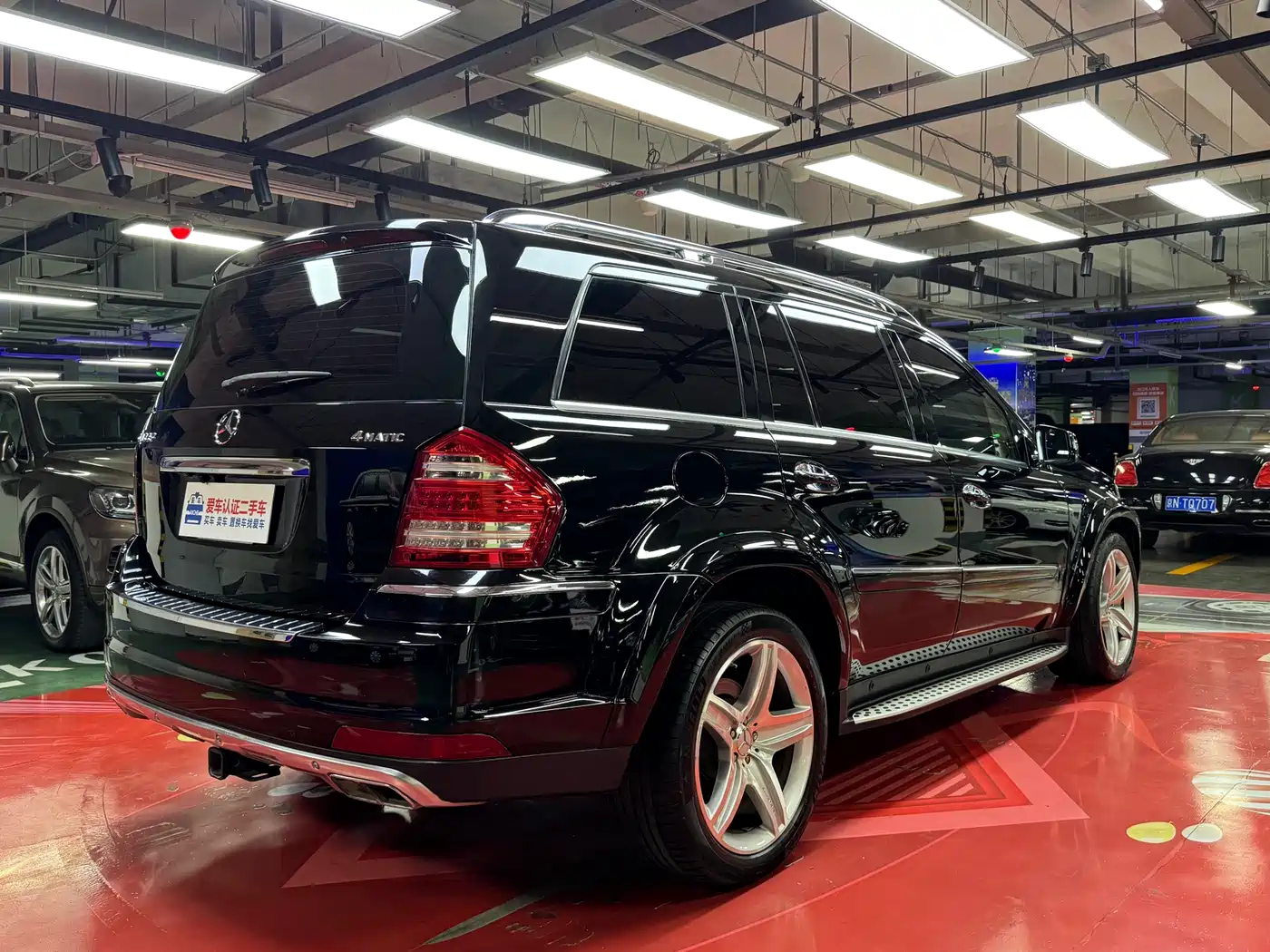 Mercedes-Benz GL-Class фото 8