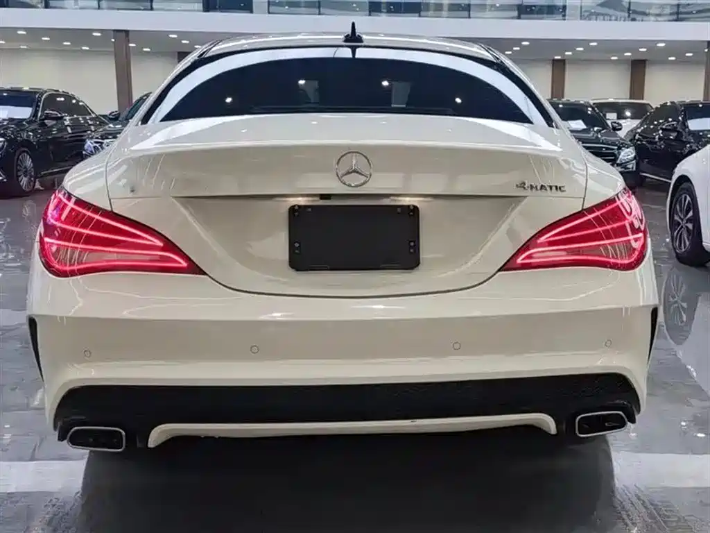 Mercedes-Benz CLA (Import) 2016 CLA 220 4MATIC фото 8