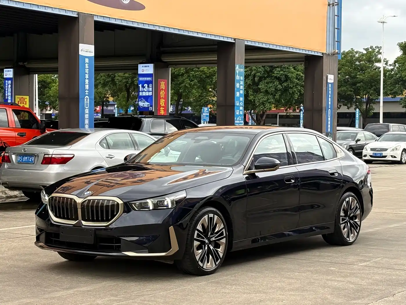 Фото 1 - BMW 5 Series