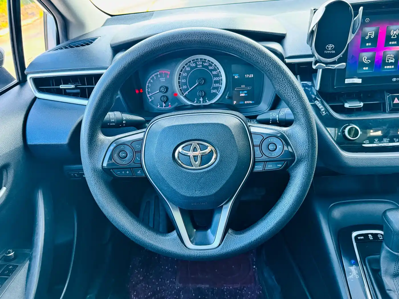 Toyota Corolla 2019 1.2T S-CVT GL-i Elite Edition фото 8