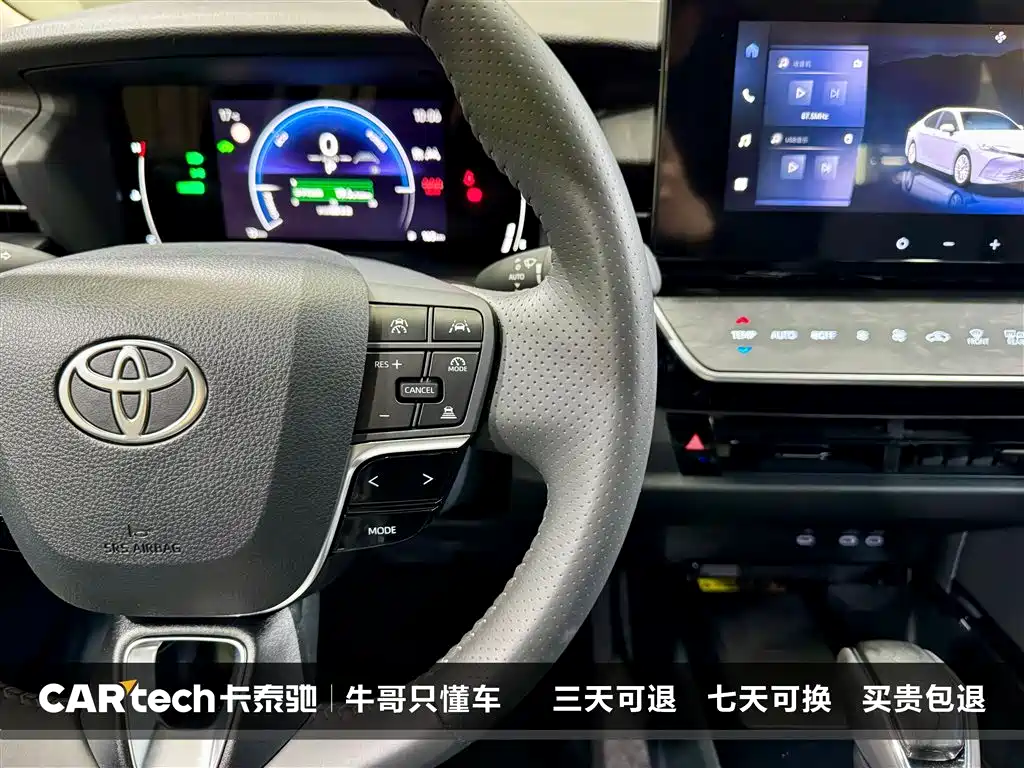 Toyota Camry 2026 Hybrid 2.0HGVP Luxury Edition фото 24