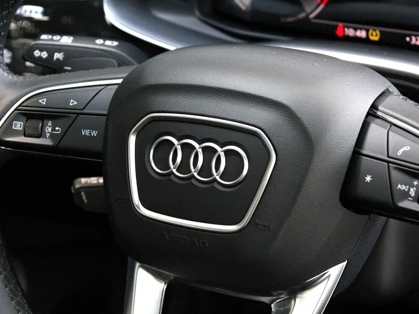 Audi Q8 2023 2022 55 TFSI Luxury Dynamic