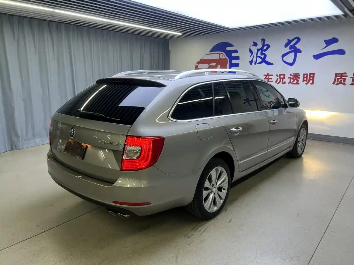 Škoda Superb 2014 2.0TSI Premium Edition фото 18