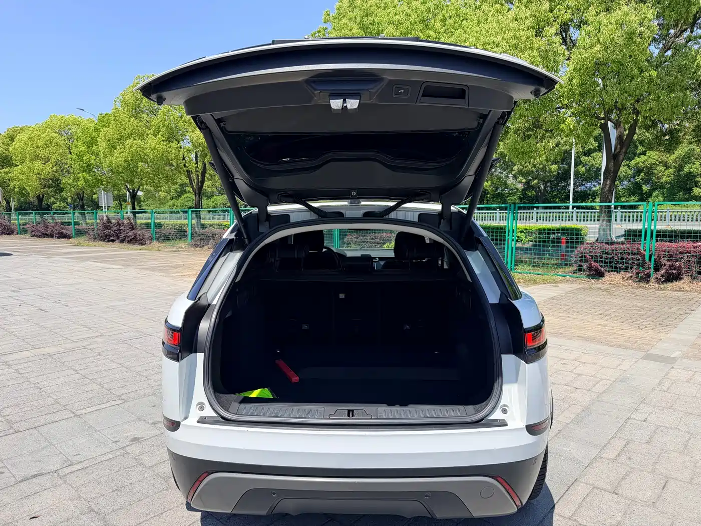 Land Rover Range Rover Velar 2018 P300 S фото 23