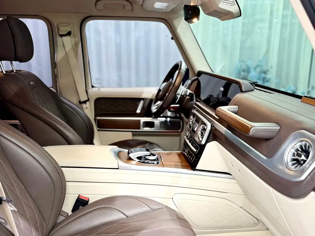 Mercedes-Benz G-Class AMG 2023 AMG G 63 фото 9