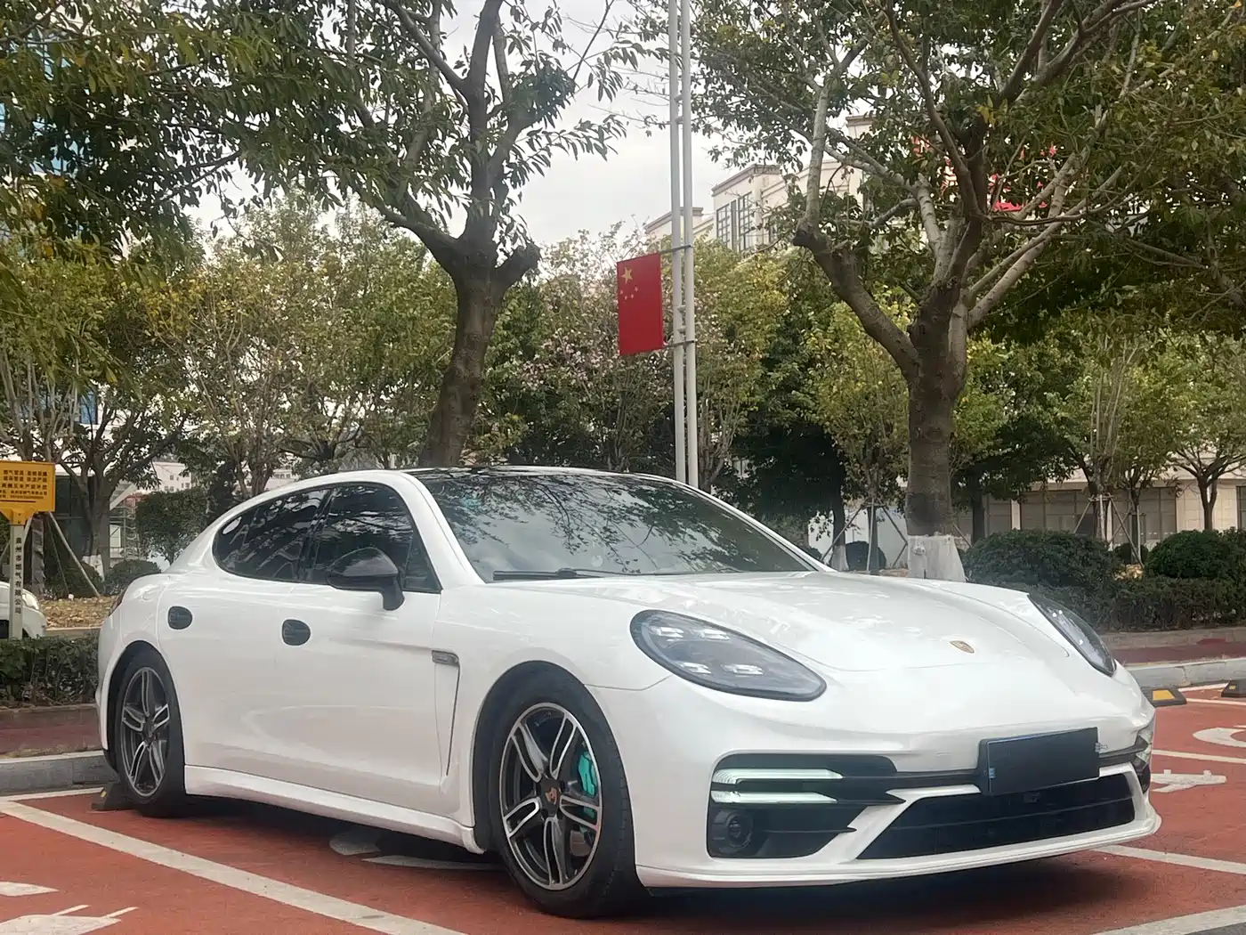 Porsche Panamera 2010 Panamera 3.6L фото 3
