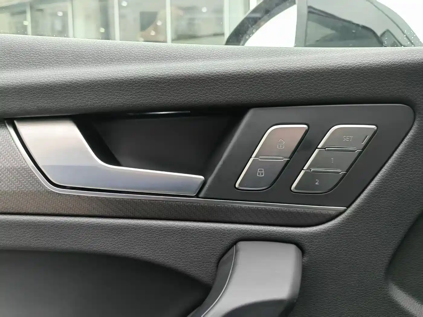 Audi Q5L 2024 Model 45 TFSI Luxury Dynamic фото 10