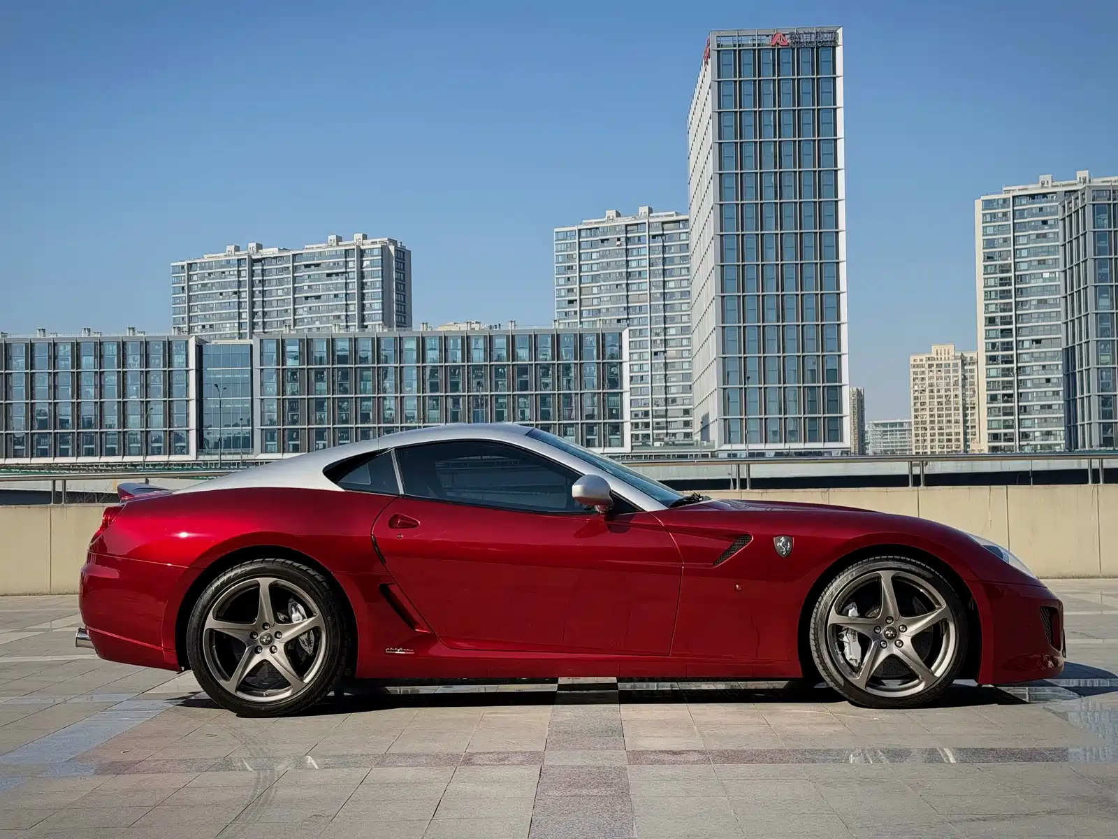 Фото 7 - Ferrari 599