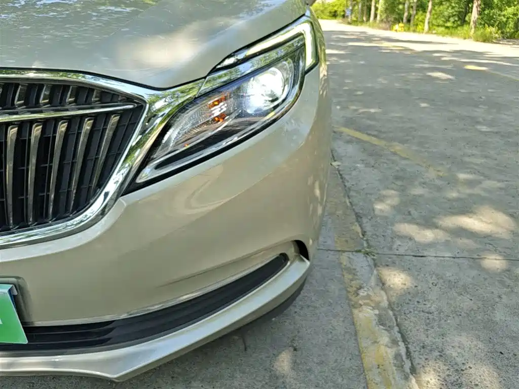 Buick GL8 2017 ES 28T Comfort Type China V фото 24