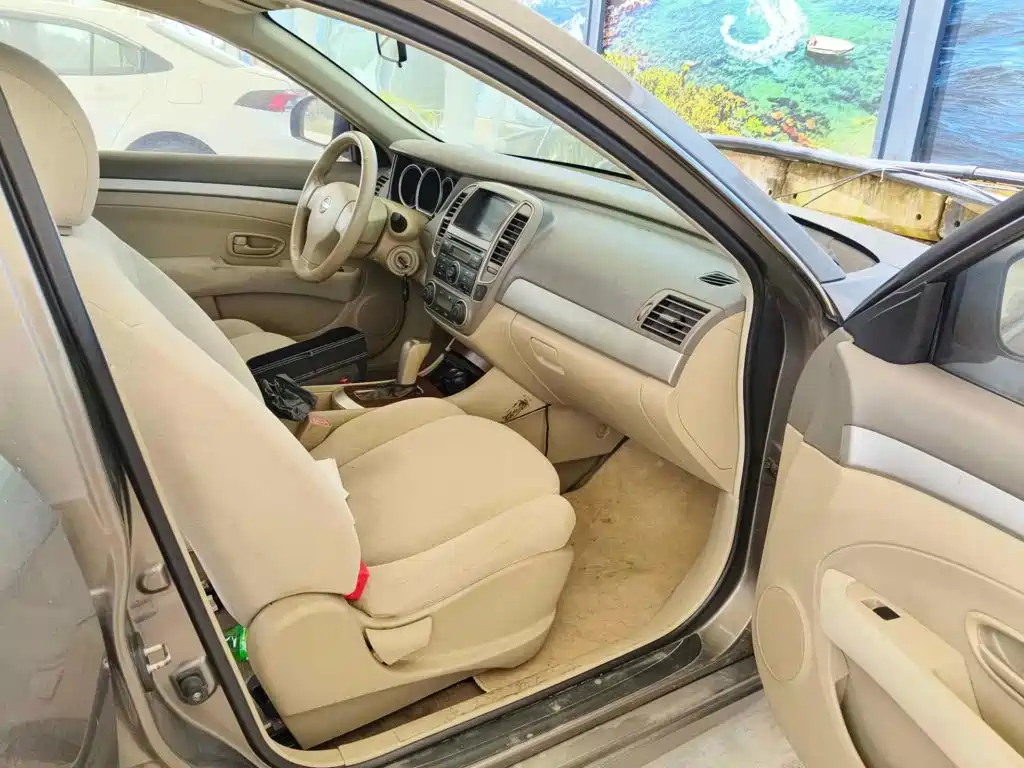 Фото 13 - Nissan Sylphy