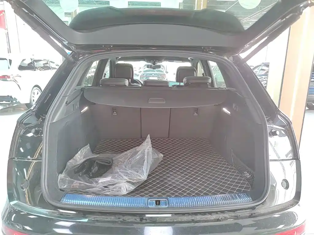 Audi Q5L 2024 Model 45 TFSI Luxury Dynamic фото 19