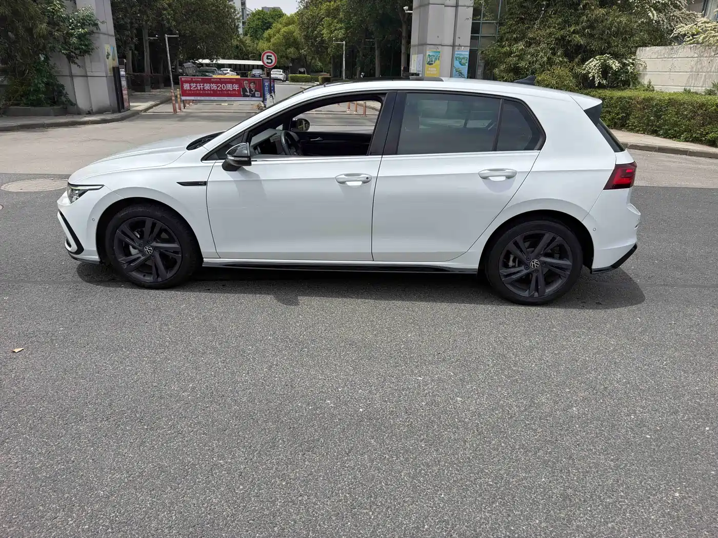 Volkswagen Golf 2021 280TSI DSG R-Line фото 3
