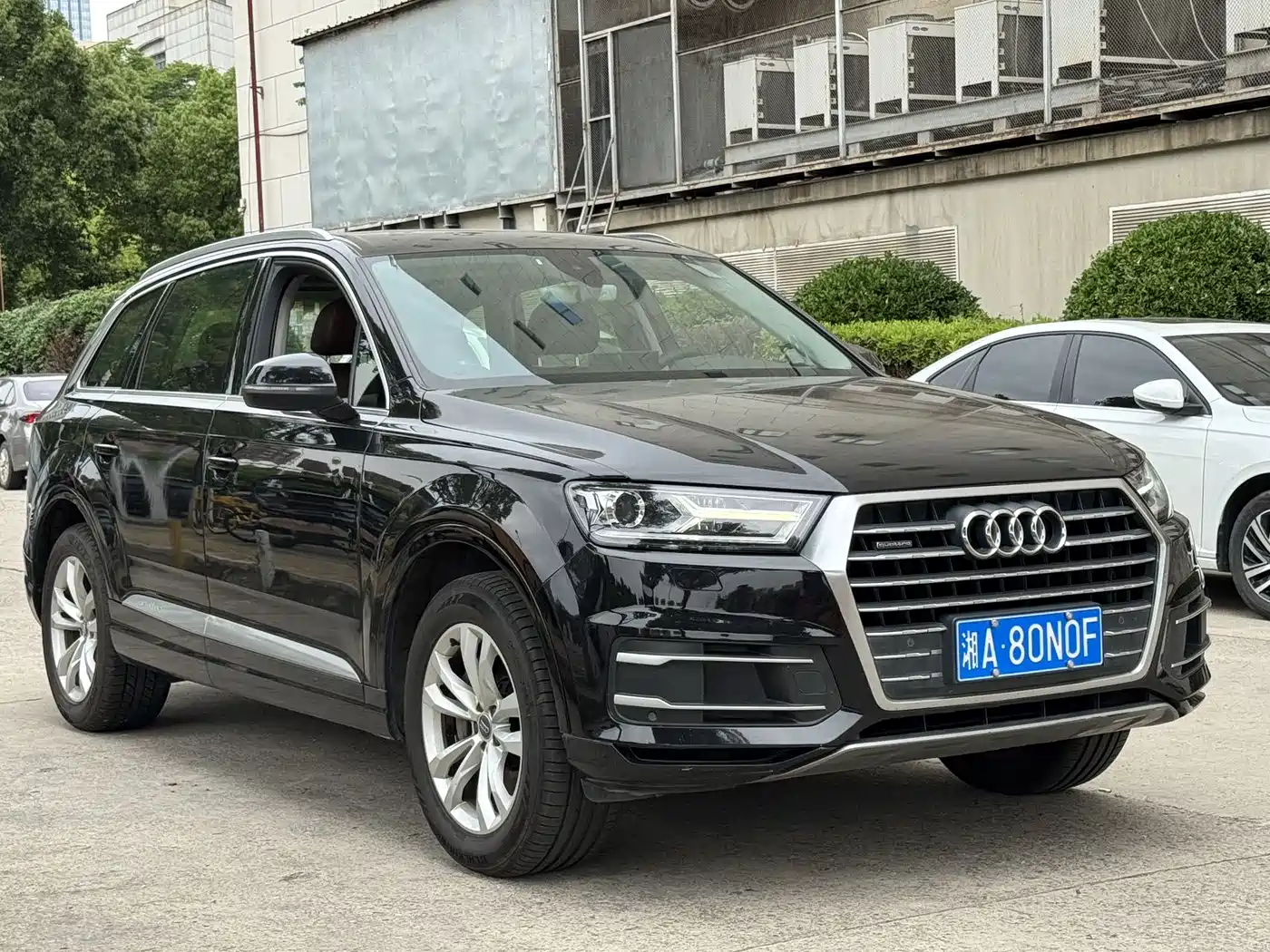 Фото 3 - Audi Q7