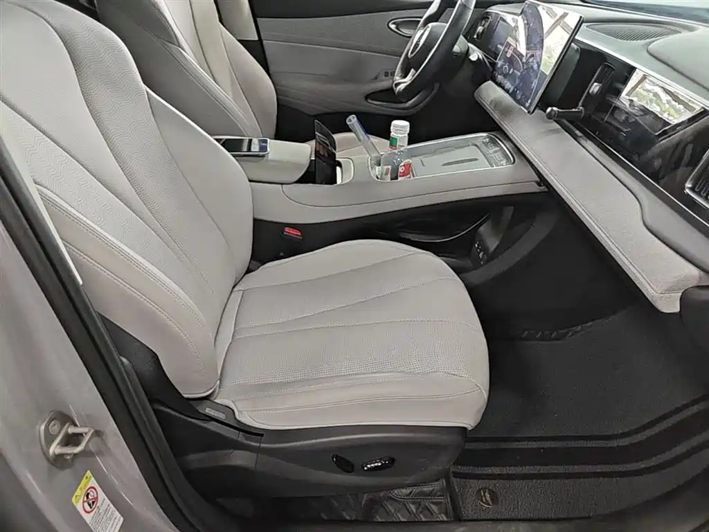 BYD Hai Shi 05 EV 2025 520KM Smart Navigation Edition фото 25