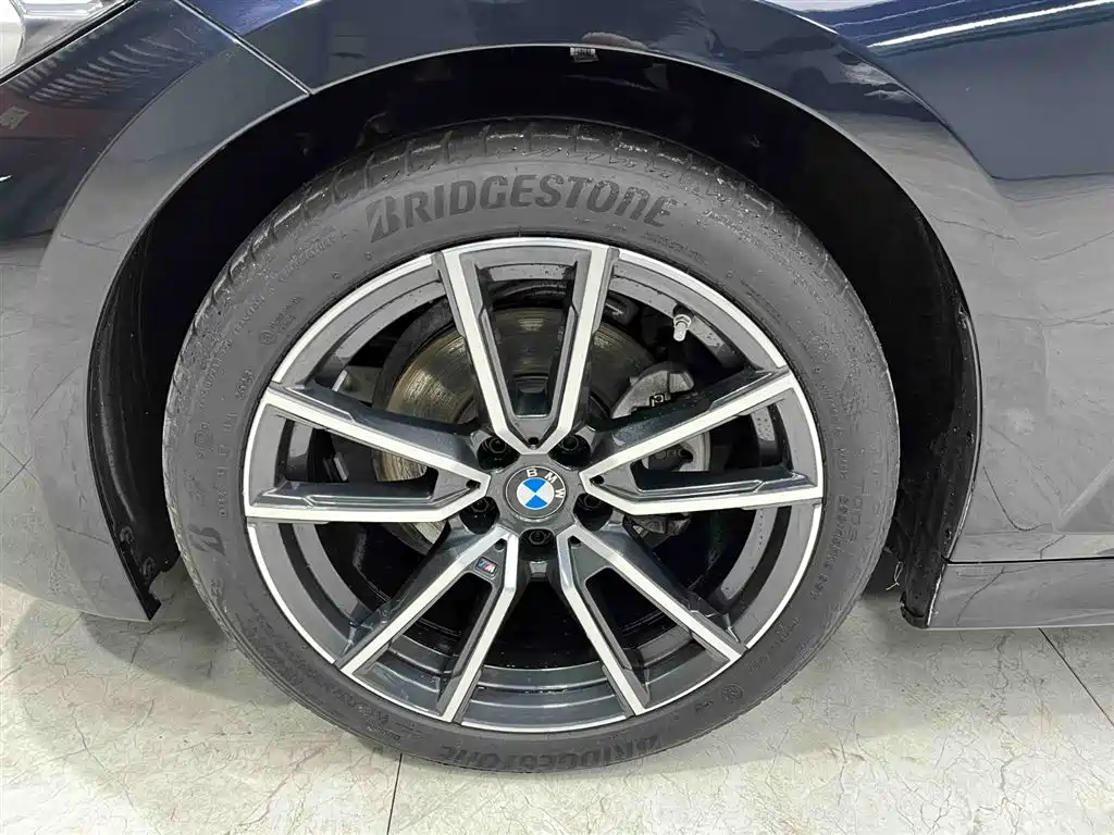 BMW 3 Series 2023 320Li M Sport Package фото 19