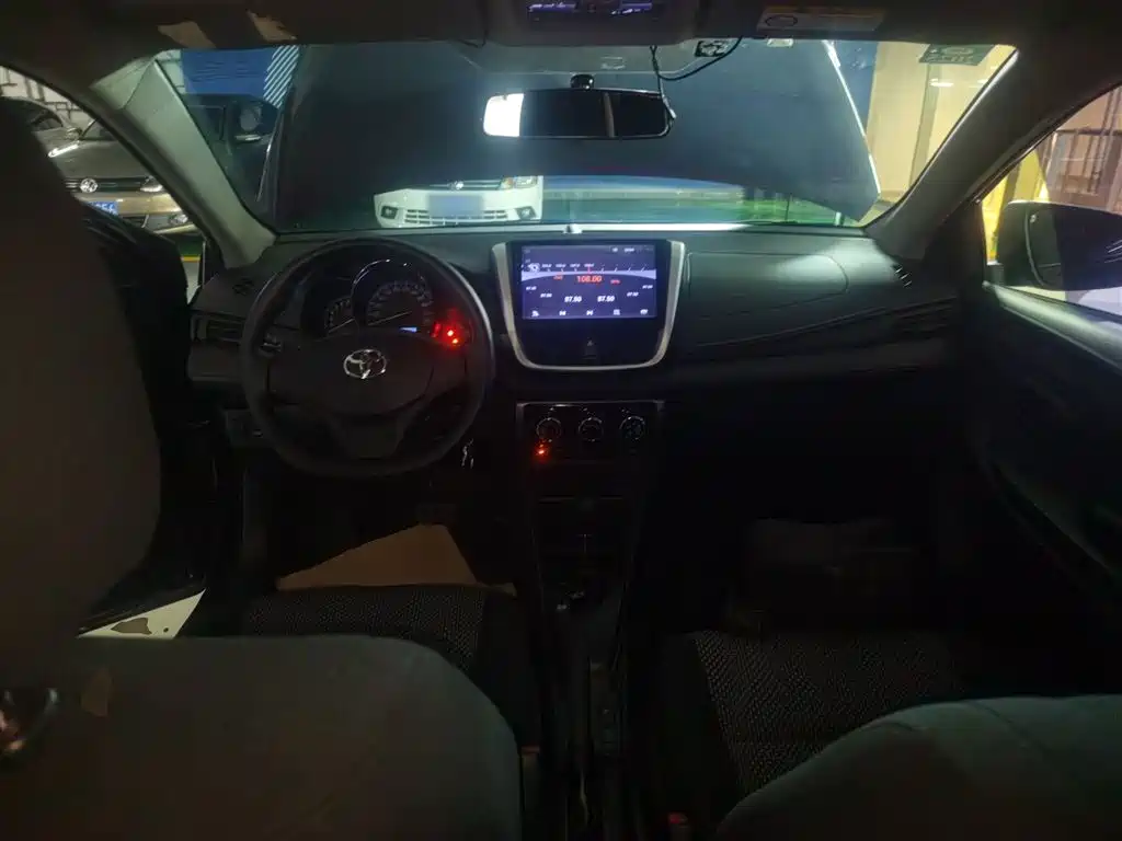 Toyota Vios 2017 1.3L CVT Sharp фото 10