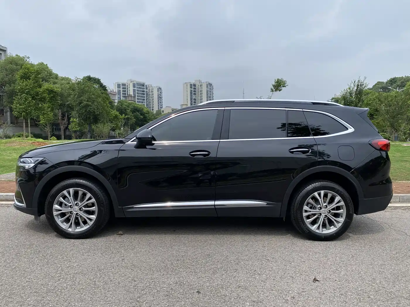 Buick Envision Plus 2023 Enclave Plus 652T 5-Seater Luxury фото 4
