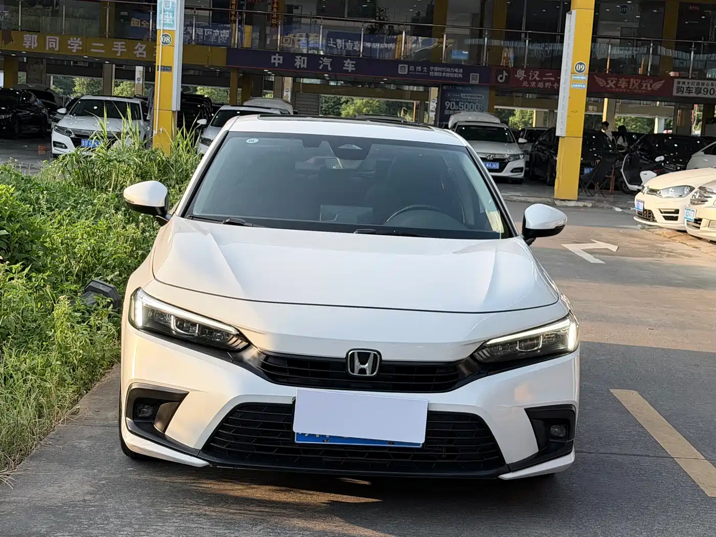 Фото 2 - Honda Civic