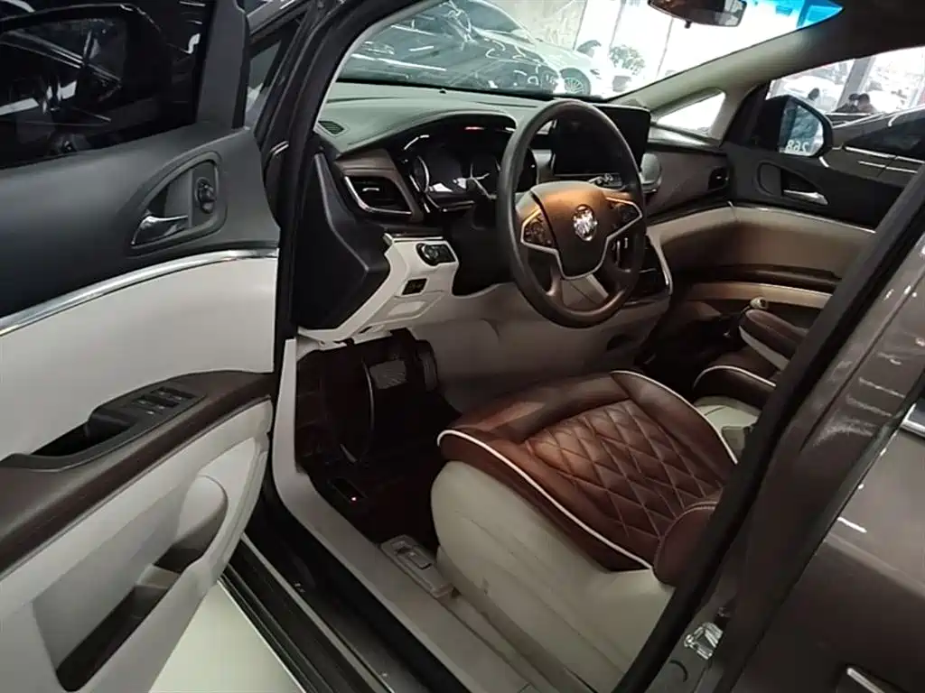 BUICK GL8