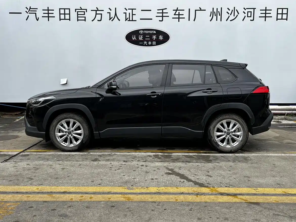 Toyota Corolla Cross 2023 2.0L Pioneer Edition фото 4