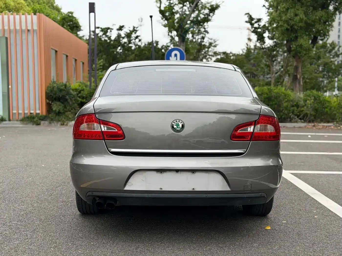 Škoda Superb 2009 1.8TSI Automatic Elegance фото 8