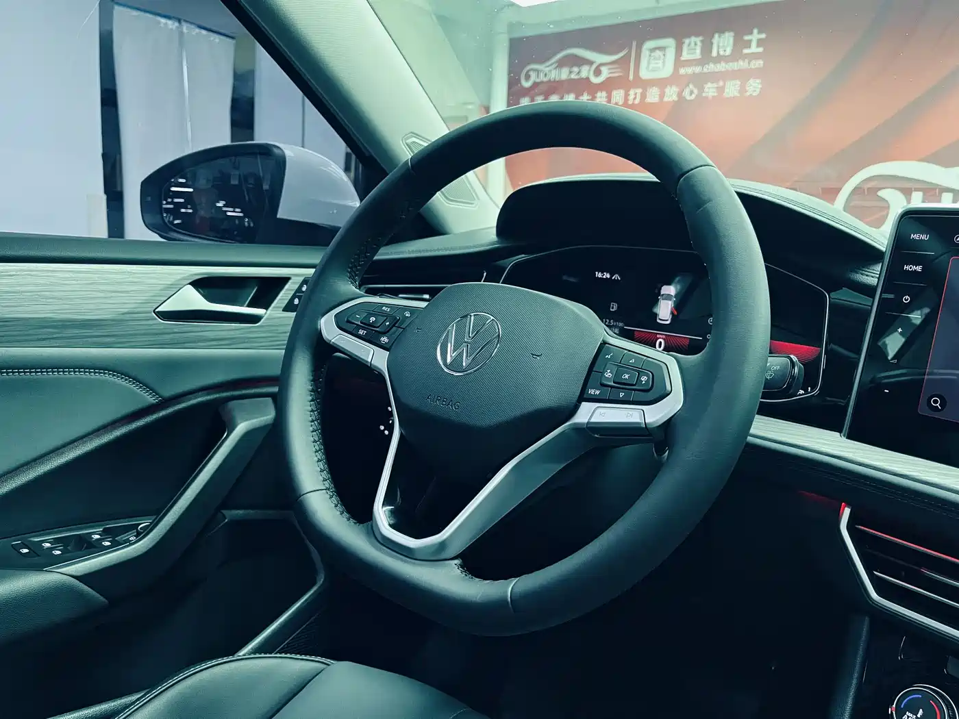 Volkswagen Sagitar 2025 Model Second Facelift 300TSI DSG Transcend Edition фото 13
