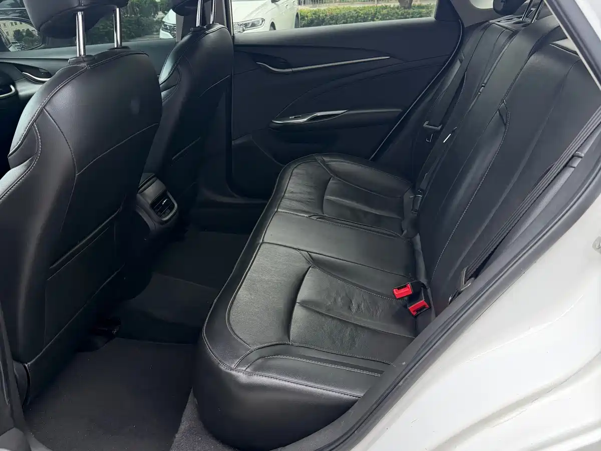 Buick Excelle 2015 15N Automatic Luxury фото 5