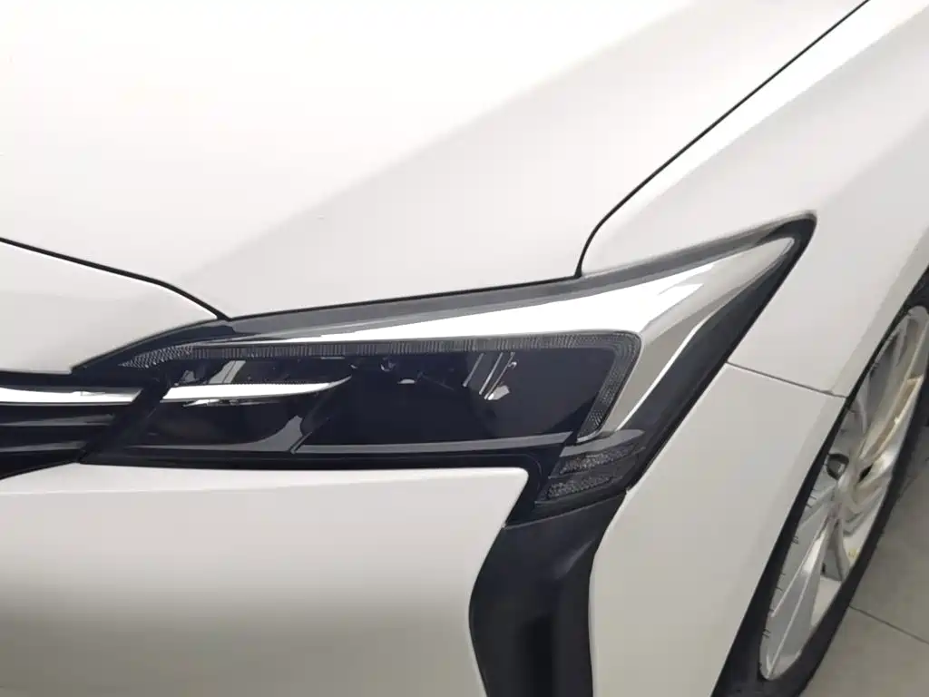 Photo 7 - Buick Velite 6