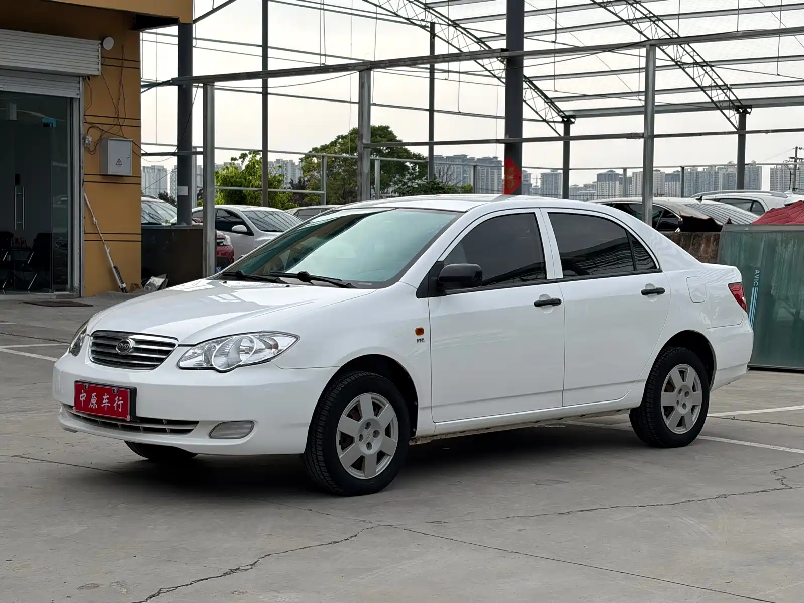 Фото 1 - BYD F3