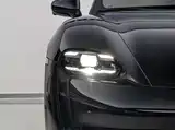 صورة 8 - Porsche Taycan