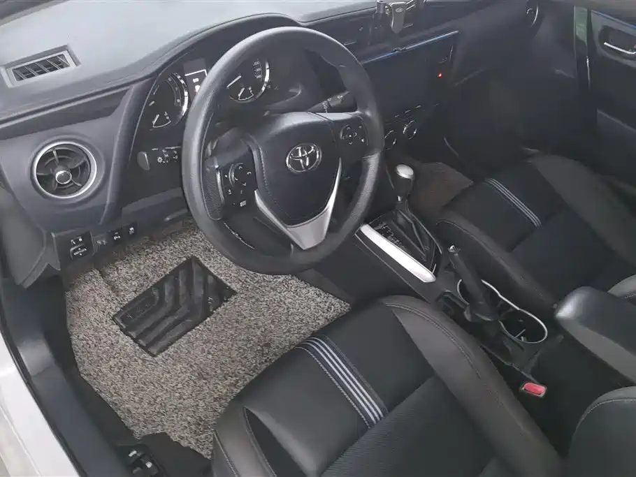 Toyota Levin 2018 185T CVT Premium Edition China V фото 12