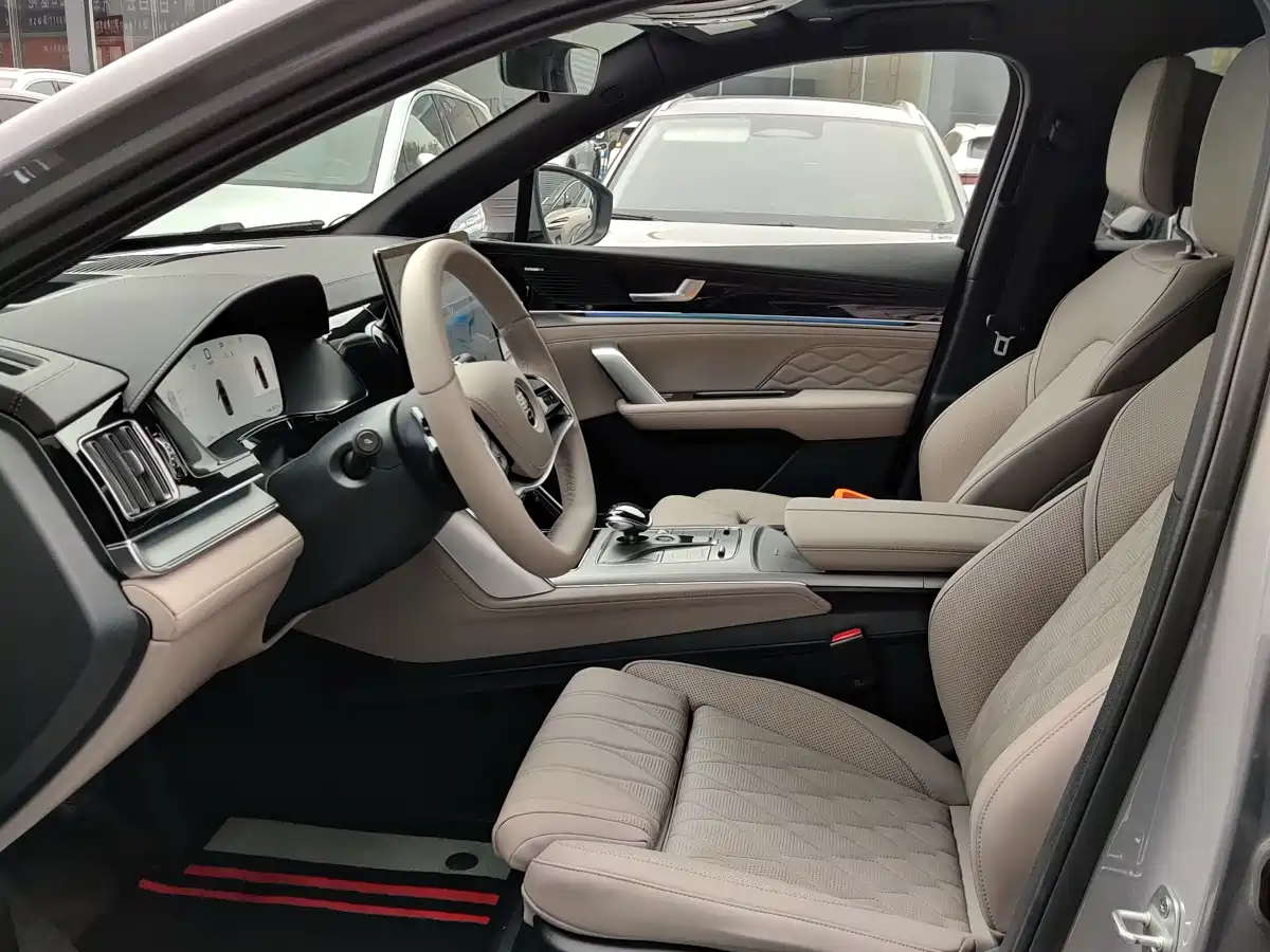 BYD Tang New Energy 2025 Smart Driving Edition DM-i 115KM Flagship фото 3