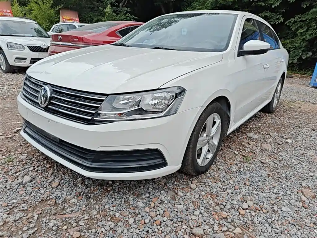 Volkswagen Lavida 2017 1.6L Automatic Trend Edition фото 2